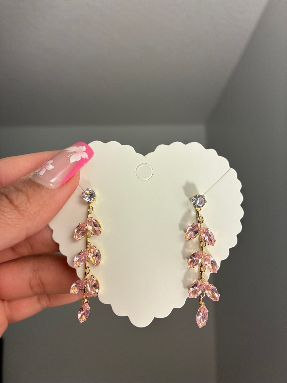 2/$20🎀Gold-Tone Pink Crystal Leaf Drop Earrings